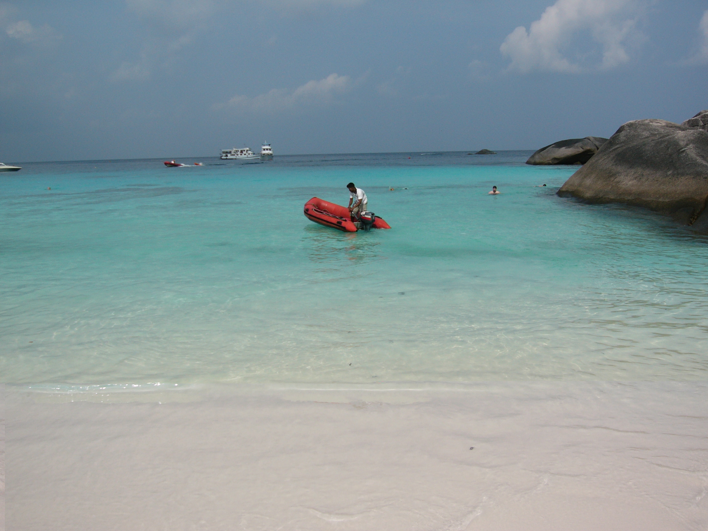 Donald Duck Bay Koh Similan Phuket Tauchschule